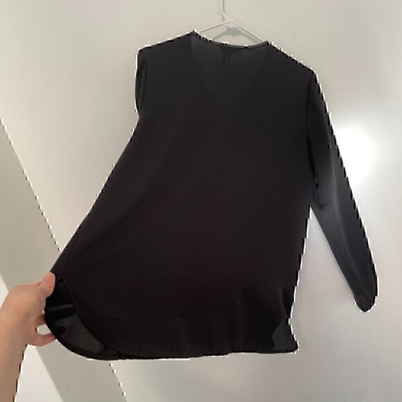 NIC+ZOE NIC ZOE Trimmed Tone Blouse Black Vegan Leather Trim V-Neck Long Sleeve - Picture 10 of 13